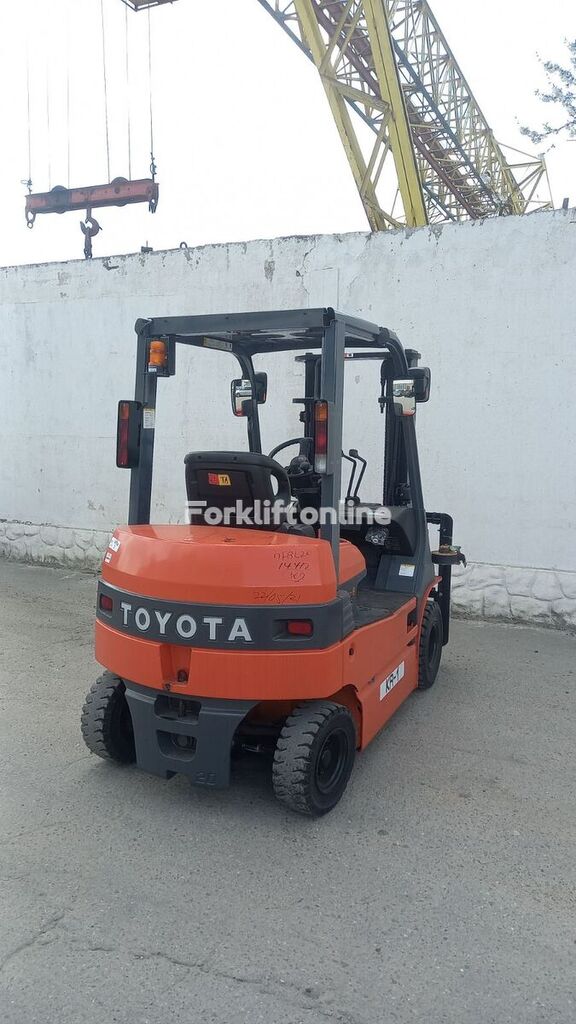 Toyota 7FBL20 electric forklift