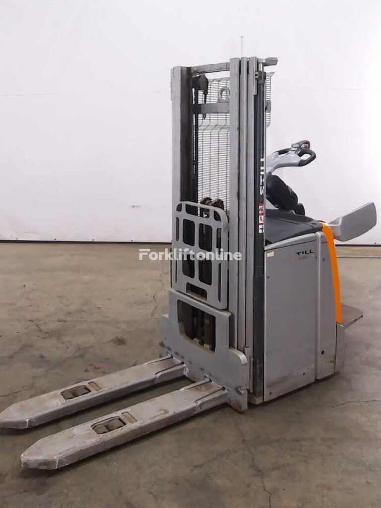 Still EXV-SF14 pallet stacker